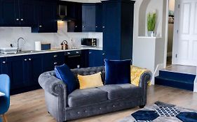 Castleplace Apartment